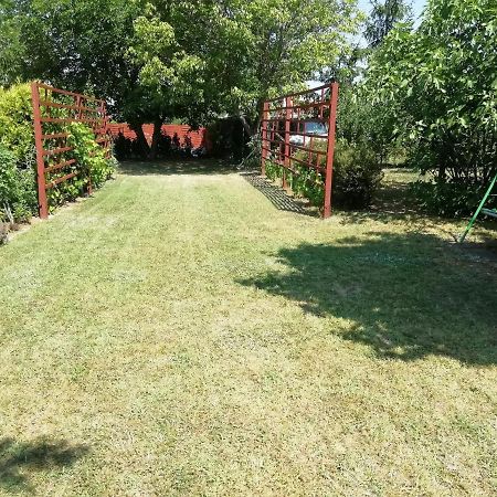 Sunfish Apartman Balatonszarszo Zewnętrze zdjęcie